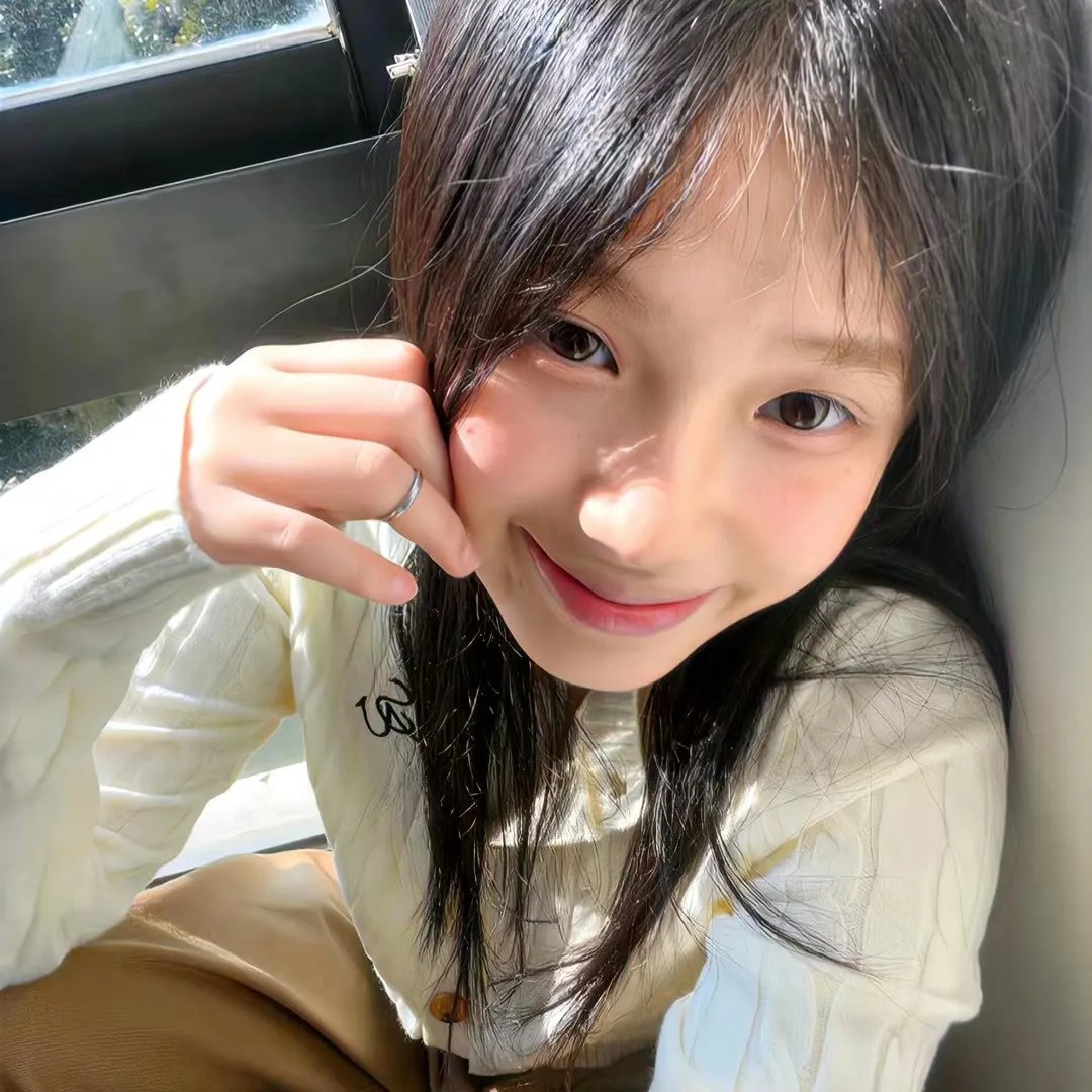 老婆跑路我傻五年，女儿把我宠成神